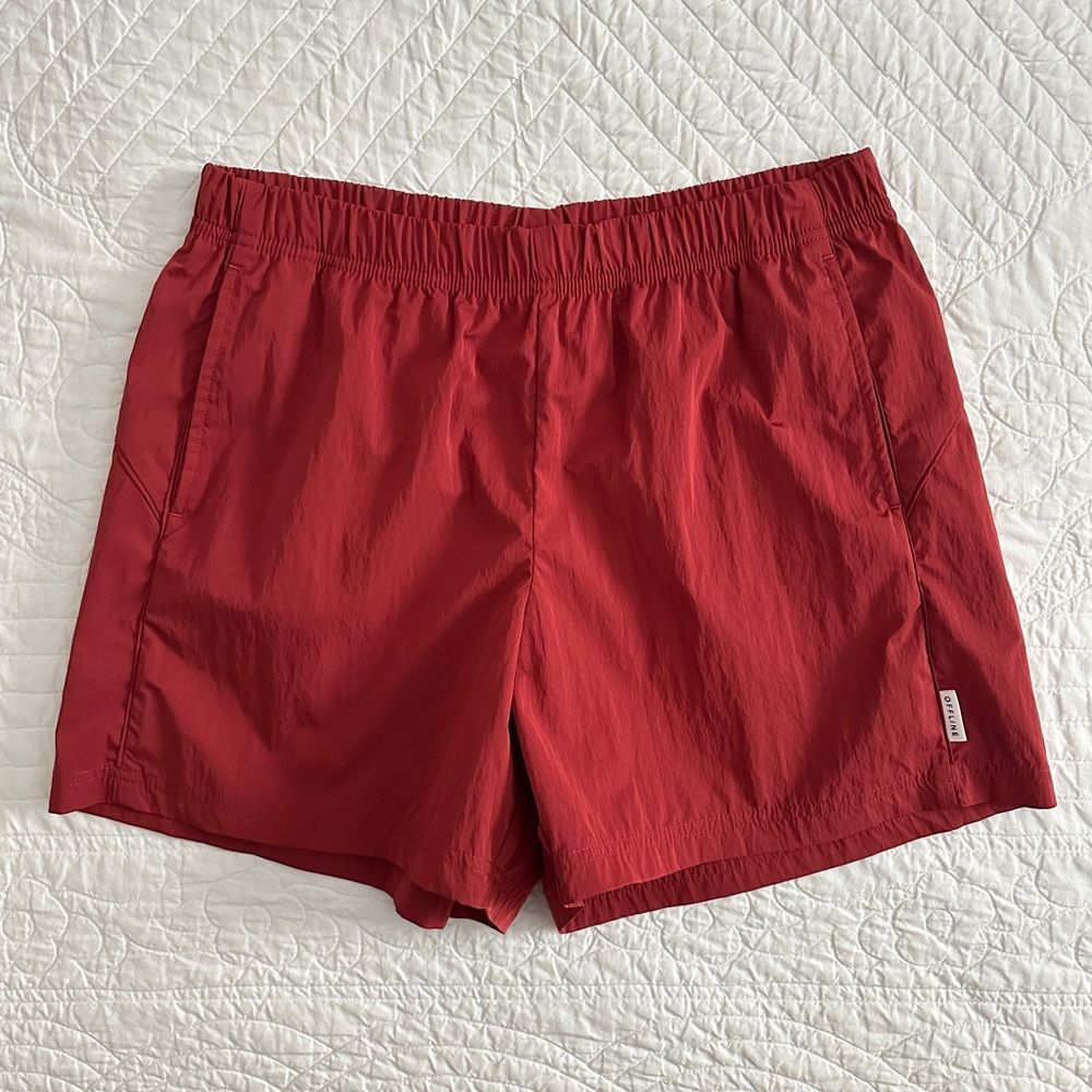 NWT OFFLINE By Aerie Day Off 5" Short Red Women’s Medium - Picture 2 of 14